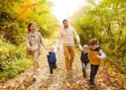 Jak ubrać dziecko na jesienny spacer?