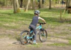 5,5 letni Jurek na lekkim rowerze Frog 55