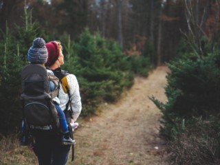 Wycieczka w góry? Podpowiadamy jak ubrać chłopca na mróz