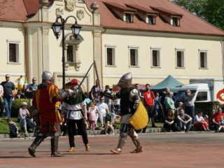 Rycerski Dzień Dziecka w Kompleksie Zamkowym w Tarnowicach Starych