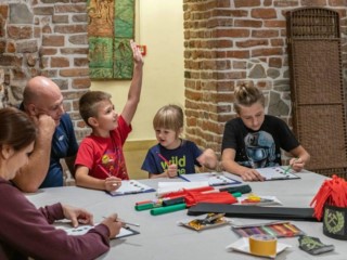 Rodzinne spotkanie z cyklu "Mama, Tata i Ja" pt. "Sekrety dawnych map" 13.10.2019 r. w Zamku Żupnym w Wieliczce