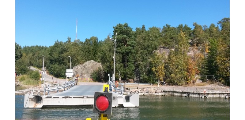 Jeden z licznych promów Archipelagu.