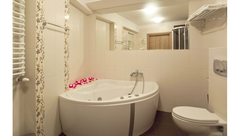 Jacuzzi w apartamencie