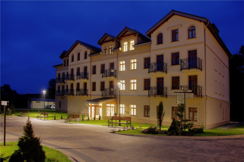 RODZINNE WAKACJE W COTTONINIA VILLA & MINERAL SPA RESORT!